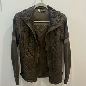 Athleta puffer jacket
